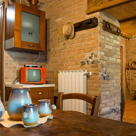 La Locanda Di Alfredo Couette-café Pescina